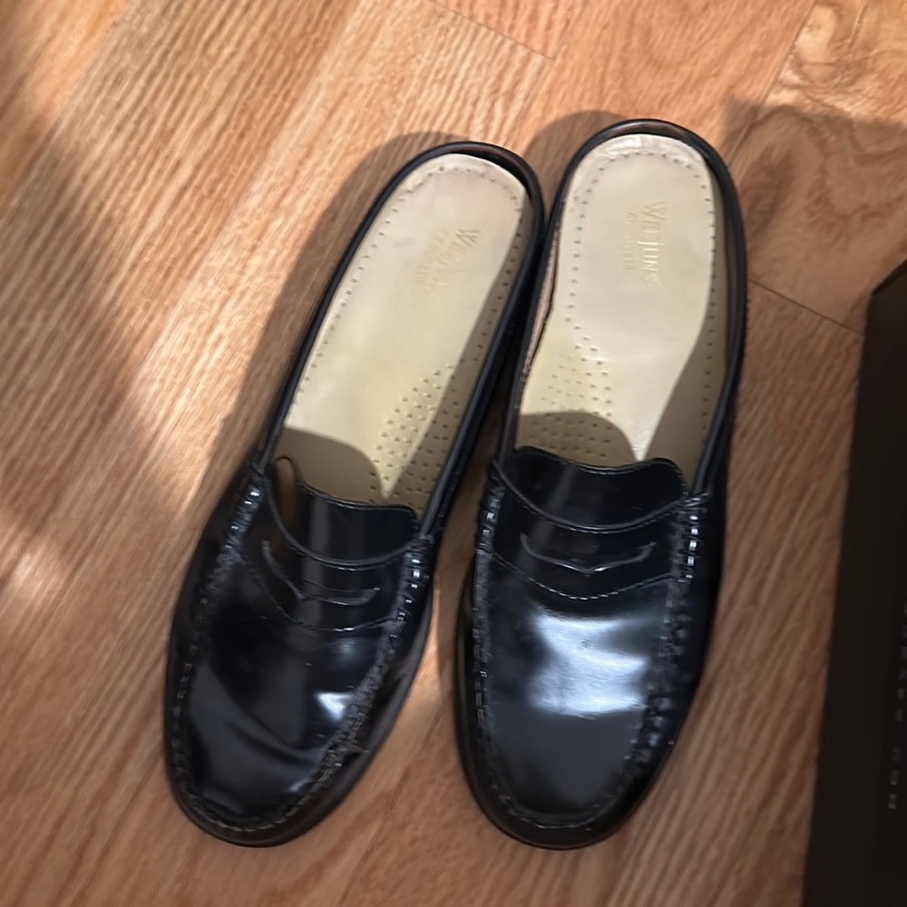 Weejun G.H Bass black slip on loafer